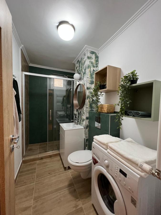 Riverside Jungle Green Apartment Oradea Luaran gambar